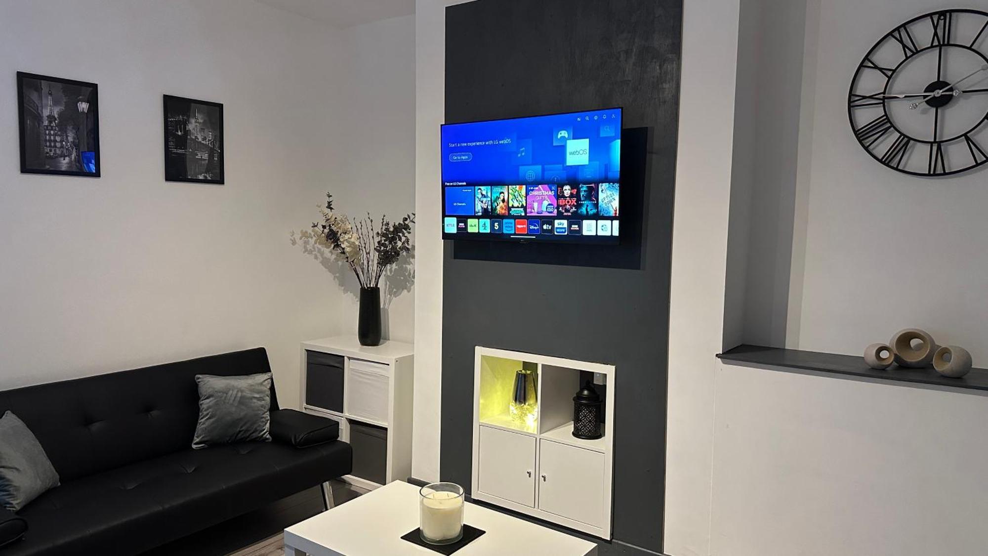 Modern 2 Bed Near Turf Moor Football Stadium, Parks, Canal And Lake Burnley Exterior photo